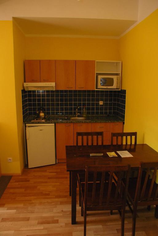Hotel Marina Hermanuv Mestec Habitación foto